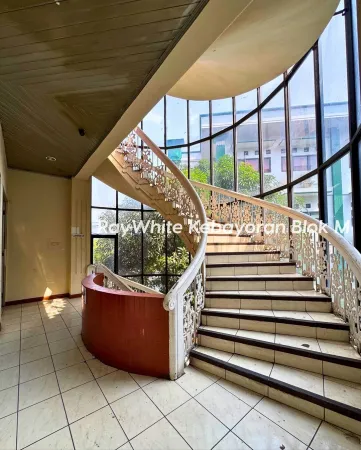 Property Pejaten 6 ~blog/2025/10/31/dijual_gedung_republikapejaten__jakarta_selatan__lokasi_strategis_dekat_ke_pejaten_the_park_14