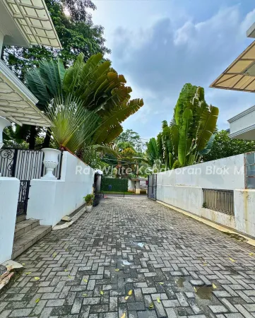 Property Kemang 2 ~blog/2025/2/11/snapinst_app_476767673_17892155013172958_2519344865425703781_n_1080_1