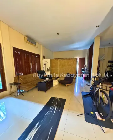 Property Bintaro 4 ~blog/2025/4/24/snapinsta_to_487093838_17897650116172958_5109516033638796607_n