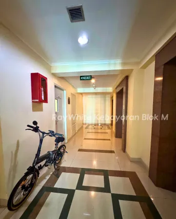 Property Hampton’s Park Terogong 5 ~blog/2025/5/14/dijual_apartment_hamptons_park_terogong_jakarta_selatan_luas_58_m_type_2_kamar_tidur_view_kolam_renang_hadap_balkon_hadap_selatan_lantai_atas_kamar_mandi_1_interior_semi_furnished_listrik_2_200_wat_6