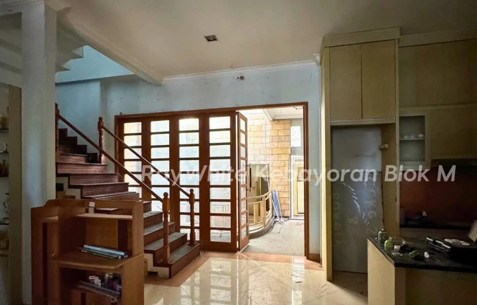 Menteng 7