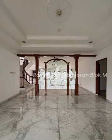 Property Kemang Dalam 8 ~blog/2025/5/14/dijualrumah_di_area_prestisius_area_kemang_jalan_luas_bebas_banjir_kemang_dalam__jakselspesifikasi__shm_lt__1_300_m__lb__950_m_2_lantai_lebar_muka__25_m_hadap_barat__jalan_lebar_4_mobil_are_1