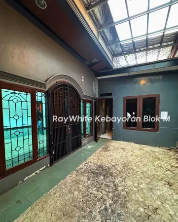 Property Fatmawati  11 ~blog/2025/5/21/dijual_rumah_dekat_fatmawati_raya_fatmawati_gandaria_utarashmlt__283_m_lb__500_m_4_kamar_tidur_4_kamar_mandiruang_tamuruang_keluargaruang_makandapur_bersih_dapur_kotor2_kamar_art_garasi_1_mobilcarport_1_mobil_4