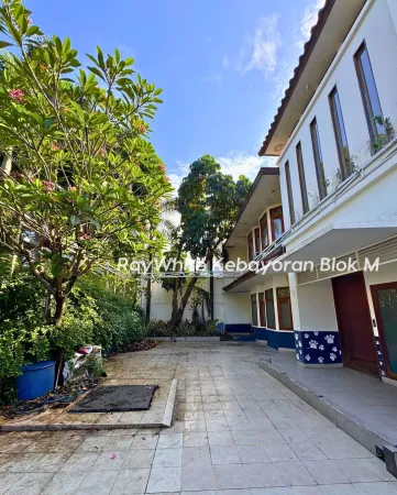 Property Kebayoran Baru 3 ~blog/2025/5/21/dijual_rumah_lingkungan_tenang_lokasi_strategis_kebayoran_baru__jakarta_selatanluas_tanah_450_mluas_bangunan_500_m_kamar_tidur_4_1kamar_mandi_3_1kolam_renanginformasi_lebih_lanjut_bernhard_0811_96_40_47san_8