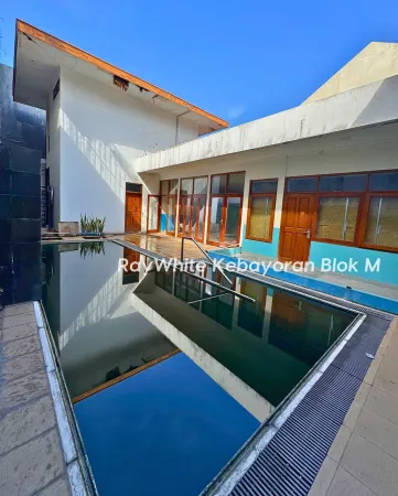 Property Kebayoran Baru 2 ~blog/2025/5/21/dijual_rumah_lingkungan_tenang_lokasi_strategis_kebayoran_baru__jakarta_selatanluas_tanah_450_mluas_bangunan_500_m_kamar_tidur_4_1kamar_mandi_3_1kolam_renanginformasi_lebih_lanjut_bernhard_0811_96_40_47san_9