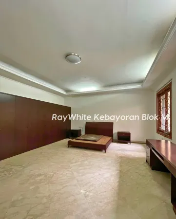 Property Kebayoran Baru 6 ~blog/2025/6/26/dijual_rumah_dengan_lokasi_tenang_lingkungan_asri_di_kebayoran_baru_jakarta_selatan_lokasi_tenang_bebas_banjirspesifikasi___luas_tanah_560_m_luas_bangunan_600_m_4_kamar_tidur_dengan_4_kamar_mandi_di_dala_7