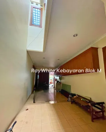 Property Kebayoran Baru 4 ~blog/2025/6/26/dijual_rumah_dengan_lokasi_tenang_lingkungan_asri_di_kebayoran_baru_jakarta_selatan_lokasi_tenang_bebas_banjirspesifikasi___luas_tanah_560_m_luas_bangunan_600_m_4_kamar_tidur_dengan_4_kamar_mandi_di_dala_9