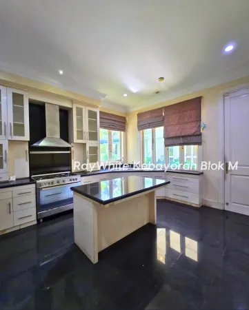 Property Kebayoran Baru 8 ~blog/2025/6/26/dijual_rumah_mewah_siap_huniselong__area_senopati_kebayoran_baru__jakarta_selatan_premium_arealokasi_super_strategislingkungan_aman_nyaman_asriakses_jalan_lebarluas_tanah_1_090_mluas_bangunan_800_mbangun_4