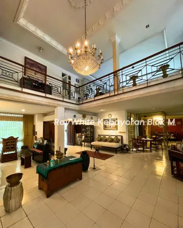 Property Kebayoran Baru 10 ~blog/2025/6/26/dijualrumah_tua_terawatkebayoran_baru_jakarta_selatan_lokasi_sangat_strategis_zona_komersil_sangat_bagus_untuk_usahabentuk_tanah_sangat_kotak_23_m_x_29_5_mspesifikasi__lt_701_mlb_683_mkt_4_3_kmgarasicarp_1