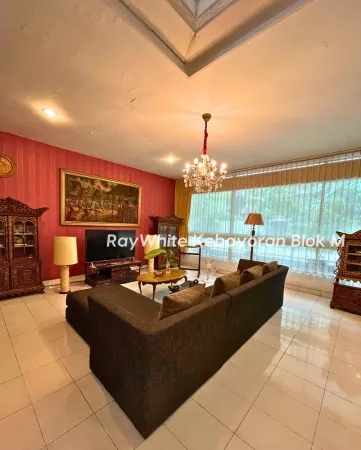Property Kebayoran Baru 9 ~blog/2025/6/26/dijualrumah_tua_terawatkebayoran_baru_jakarta_selatan_lokasi_sangat_strategis_zona_komersil_sangat_bagus_untuk_usahabentuk_tanah_sangat_kotak_23_m_x_29_5_mspesifikasi__lt_701_mlb_683_mkt_4_3_kmgarasicarp_3