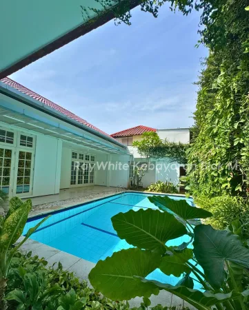 Property Kebayoran Baru 2 ~blog/2025/6/30/dijual_rumah_asri_siap_huni_kebayoran_baru__jakarta_selatan_lingkungan_asri_tenangbebas_banjirone_gate_sistemarea_residentialspesifikasi_shmluas_tanah_579_mluas_bangunan_400_m1_lantai3_kamar_tidur2_km1_10