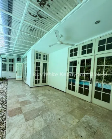 Property Kebayoran Baru 4 ~blog/2025/6/30/dijual_rumah_asri_siap_huni_kebayoran_baru__jakarta_selatan_lingkungan_asri_tenangbebas_banjirone_gate_sistemarea_residentialspesifikasi_shmluas_tanah_579_mluas_bangunan_400_m1_lantai3_kamar_tidur2_km1_k_8