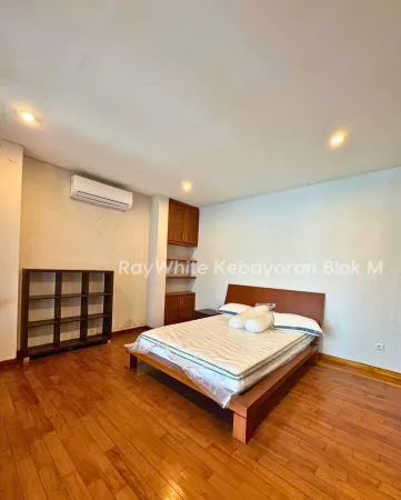 Property Kebayoran Baru 4 ~blog/2025/6/30/dijual_rumah_modern_minimalis_siap_hunikebayoran_baru_jakarta_selatanjalan_mudah_di_aksesbebas_banjirluas_tanah_410_mluas_bangunan_400_mkamar_tidur_3kamar_mandi_3kamar_kerjaruang_tamuruang_makankolam_rena_38