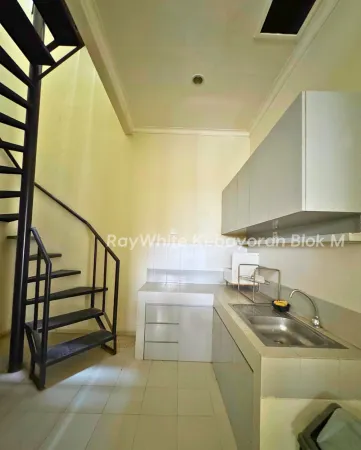 Property Kemang 5 ~blog/2025/6/30/dijual_townhouse_siap_hunikemang__jakarta_selatanjalan_mudah_di_aksesbebas_banjirone_gate_systemluas_tanah_247_mluas_bangunan_385_mkamar_tidur_3kamar_mandi_3kamar_mandi_tamu_1ruang_tamuruang_makankolam_ren_5