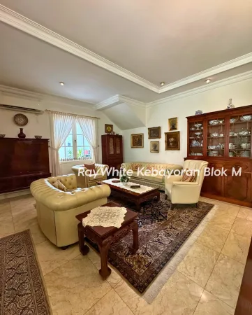 Property Simprug Golf  9 ~blog/2025/7/1/dijual_rumah_mewah_siap_huni_di_simprug_golf_kebayoran_lama_jakarta_selatan_spesifikasi_luas_tanah_900_m_luas_bangunan_700_m_kamar_tidur_5kamar_mandi_5ruang_tamu_3ruang_makan_2ruang_keluarga_2ruang_belajart_5