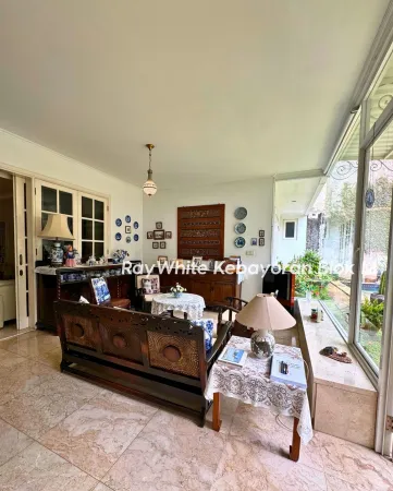 Property Simprug Golf  8 ~blog/2025/7/1/dijual_rumah_mewah_siap_huni_di_simprug_golf_kebayoran_lama_jakarta_selatan_spesifikasi_luas_tanah_900_m_luas_bangunan_700_m_kamar_tidur_5kamar_mandi_5ruang_tamu_3ruang_makan_2ruang_keluarga_2ruang_belajart_8