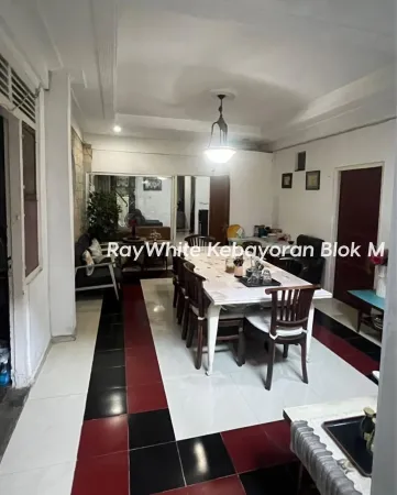 Property Senopati 4 ~blog/2025/8/11/dijual_rumah_3_lantai_area_strategis_senopati_jalan_lebar_lokasi_strategis_dekat_ke_senayan_co_1