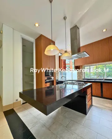 Property Pondok Indah 10 ~blog/2025/8/11/for_rentluxury_modern_home_in_pondok_indah_south_jakarta_property_featuresland_area_350_mbu_4