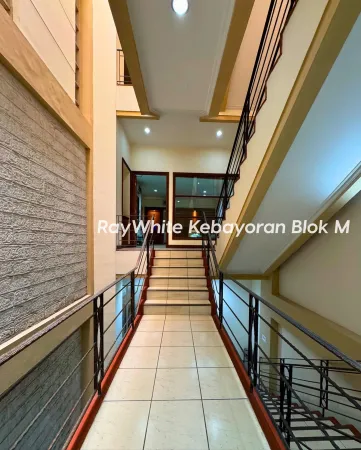 Property Kebayoran Baru 9 ~dl/2025/12/10/dijual_gedung_kantor_5_lantai_lokasi_strategis_kebayoran_baru__jakarta_selatanluas_tanah_136_7
