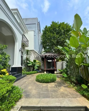 Property Kebayoran Baru 13 ~dl/2026/1/28/snapinsta_to_619662464_17931768687172958_1786643851378351352_n