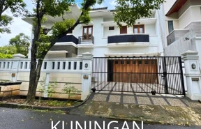 Patra Kuningan