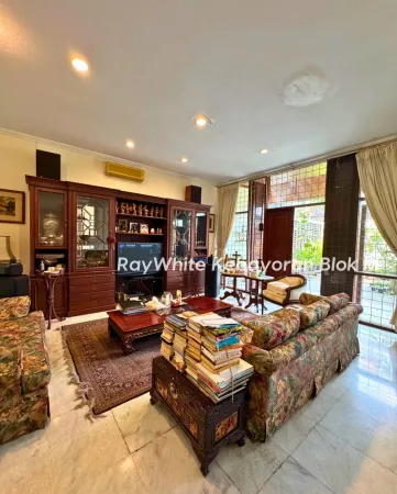 Property Pondok Indah 9 ~dl/2026/3/5/dijual_rumah_lokasi_tenang_lokasi_mudah_di_aksespondok_indah__jakarta_selatanbangunan__2_lan_8