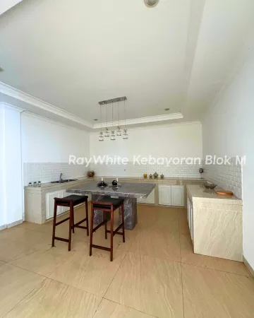 Property Kemang Selatan 5 ~dl/2026/4/14/savegram_app_656627681_17941316997172958_5505467147262217112_n