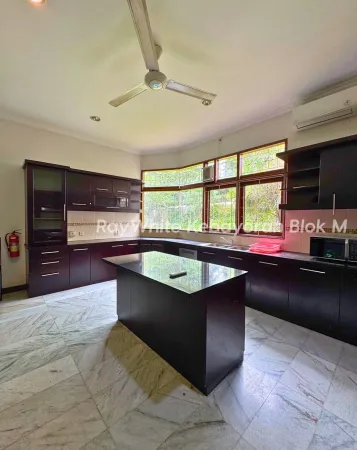 Property Pejaten 5 ~dl/2026/4/15/_disewakan_rumah_luas_kolam_renang_pejaten__jakarta_selatan_lt_1_000_m__lb_700m_5_4