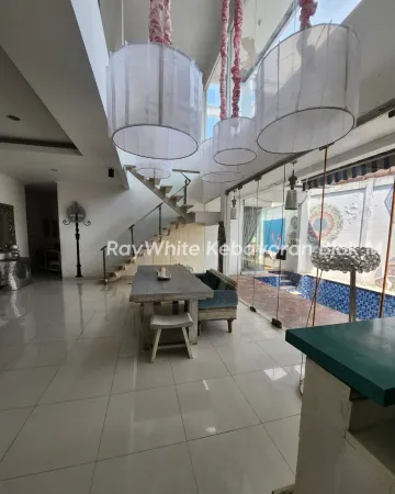 Property Mampang Prapatan 2 ~dl/2026/5/22/dijual_rumah_layak_huni_di_kompleks_eklusif_mampang_prapatan__jakarta_selatanrumah_2_lantailt_1
