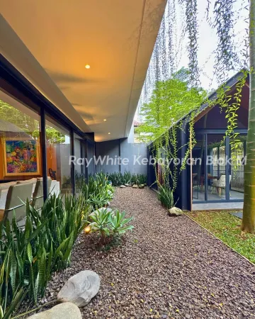 Property Kebayoran Baru 16 ~dl/2026/5/4/dijualrumah_baru_siap_hunihunian_prestisius_di_jantung_jakarta_selatan_brand_new_house_dengan_d_15